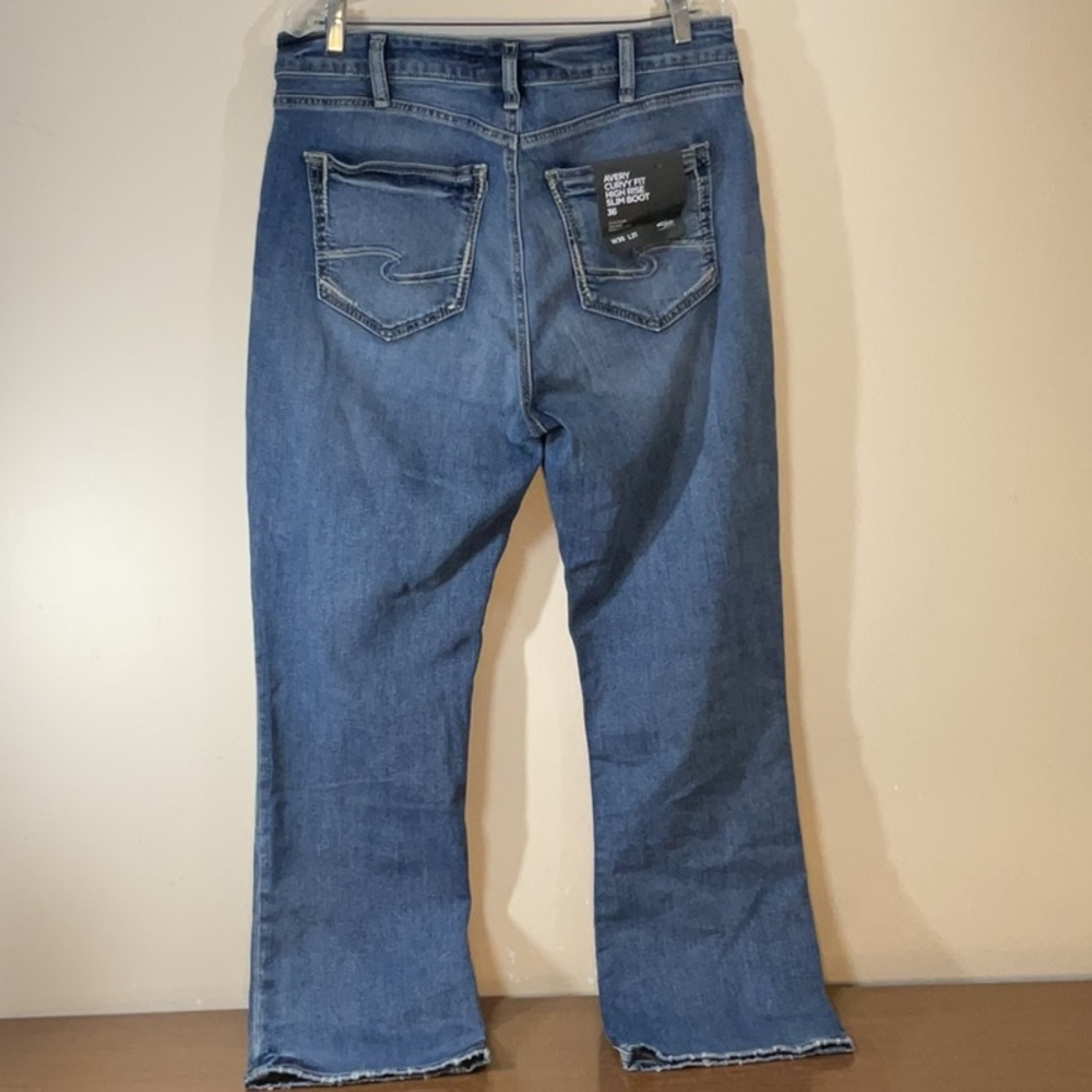NWT Silver Jeans Avery Curvy High-Rise Slim. NEW - Picture 7 of 10